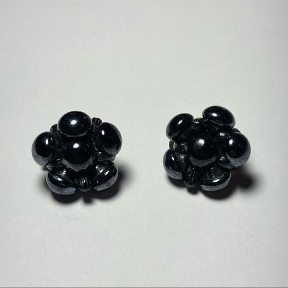 Black Onyx like Cluster Earrings - Picture 2 of 3